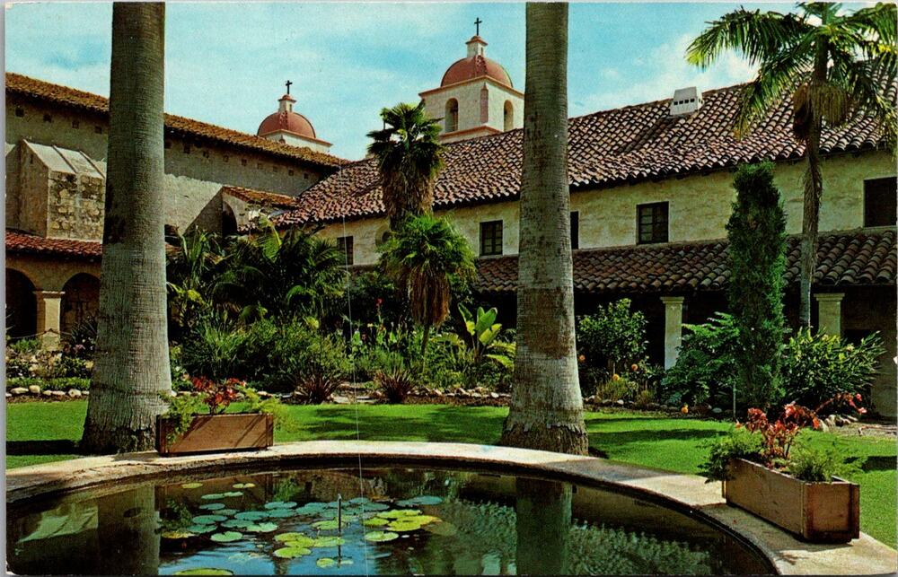 Central Fountain in Cloister Garden Santa Barbara CA Vintage Postcard SP10-15